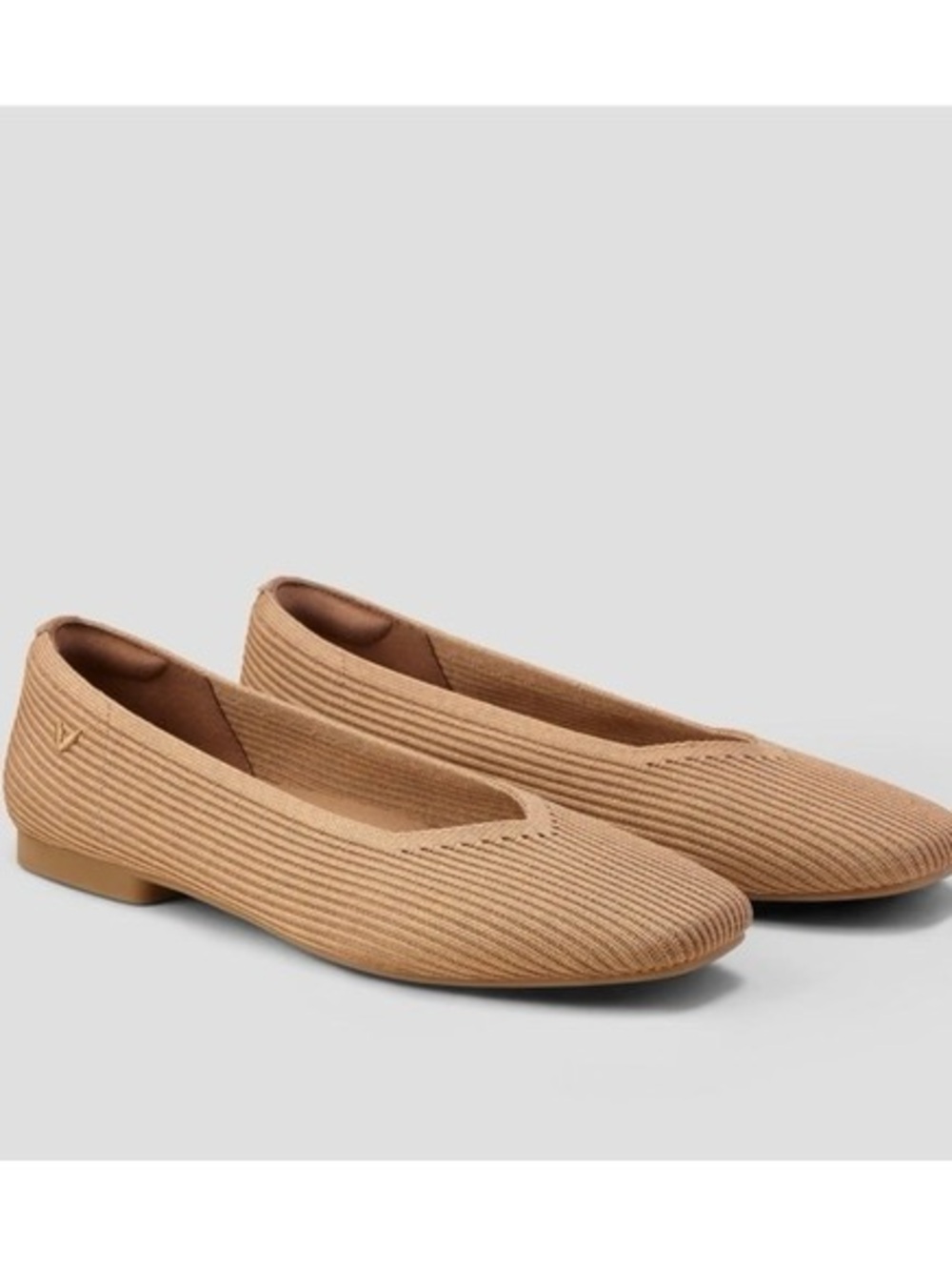 VIVAIA Margo Square Toe Flats in Nutmeg